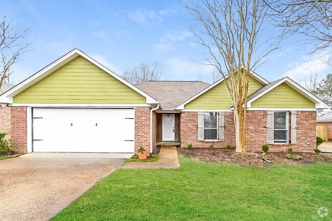 Building Photo - 242 Glenwood Dr