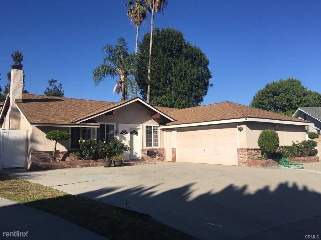 3 br, 2 bath Duplex 344 S Frankfurt Ave Townhome Rentals in West