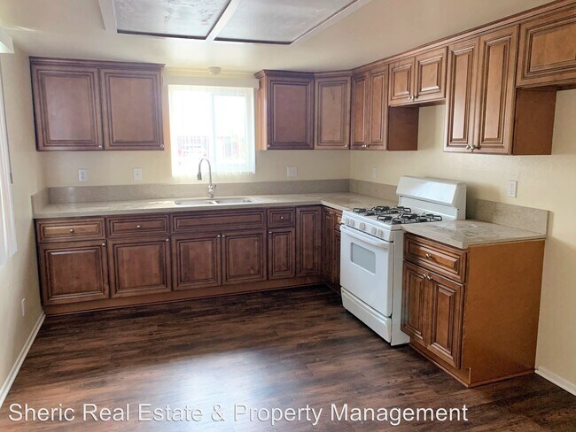 Building Photo - 2 br, 2 bath House - 56937 Cassia Drive #B