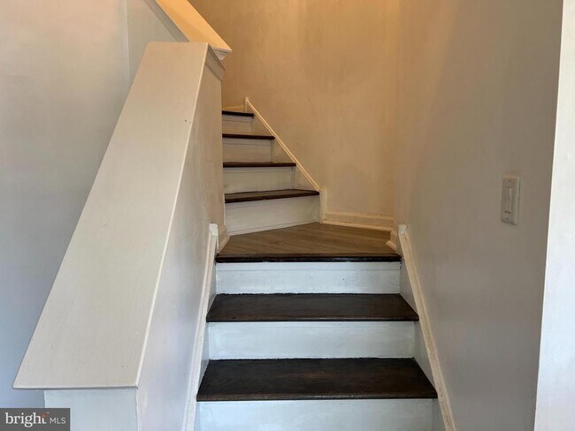 Foto del edificio - 104 Spruce Ln
