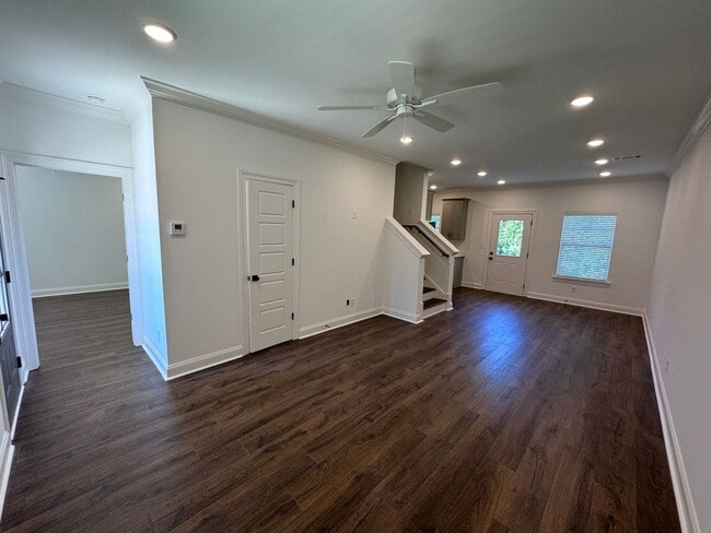 Building Photo - 4BD/4.5BA FOR RENT