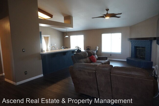 Building Photo - 3 br, 2 bath House - 10808 Academy Avenue