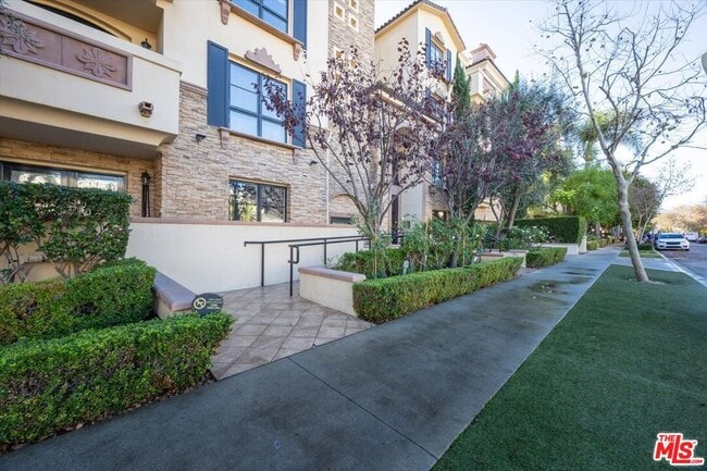 Foto del edificio - 12026 Hoffman St