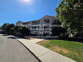 Building Photo - 490 E 700 S