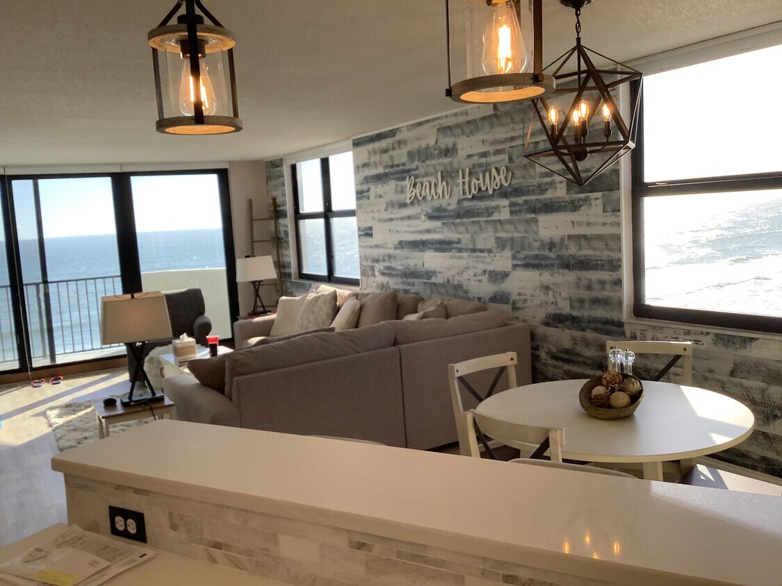 Foto principal - 1415 Ocean Shore Blvd