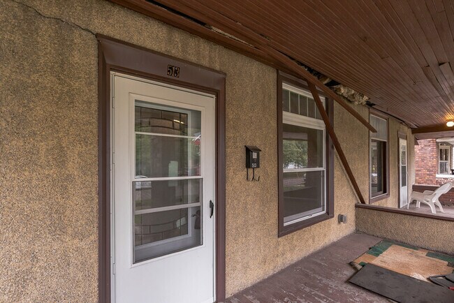 Foto del edificio - 513 N Cedar St