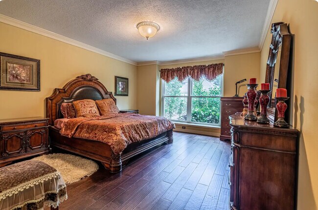 Foto del edificio - 3206 Chapel Bend Dr