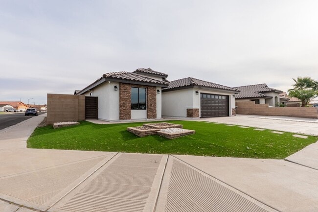 Foto del edificio - ? Now Available for Rent! 3 Bedroom / 2.5 Bathroom Home in San Luis, AZ ?