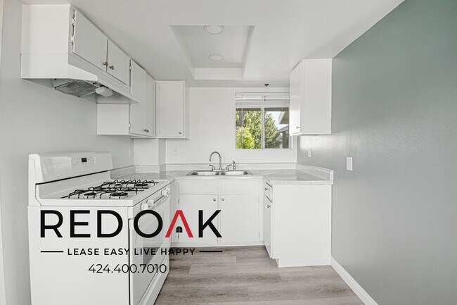 Foto del edificio - 14814 Gale Ave