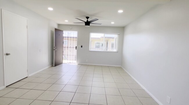 Foto del edificio - 1496 Oakdale Ave