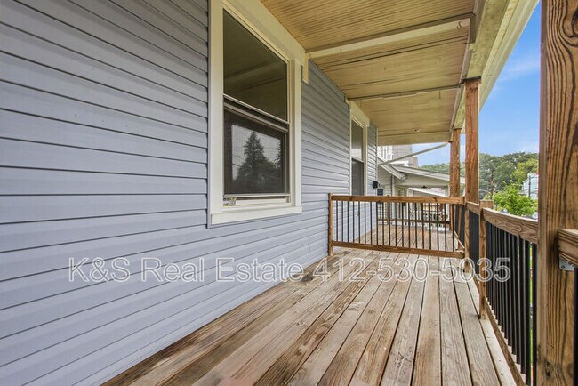 Building Photo - 27 E Orchard Ave