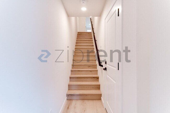 Foto del edificio - Unit A6