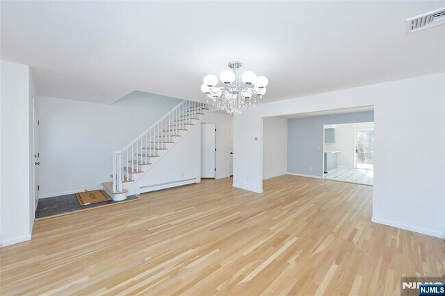 Building Photo - 472 Central Blvd