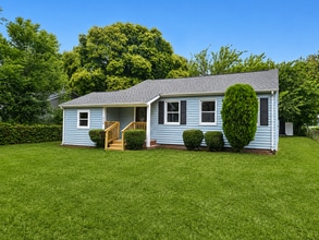Building Photo - 536 Leonard Rd