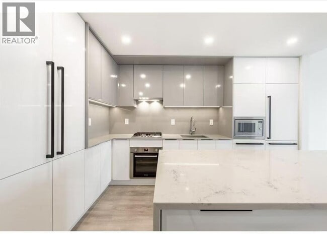 Building Photo - 4711 Hazel St