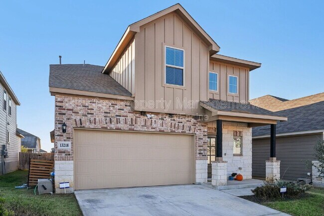 Foto del edificio - 13218 Chanute Field Dr