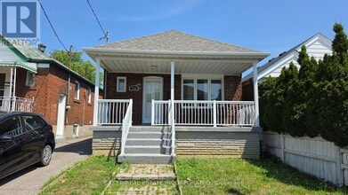 Building Photo - 739 Vaughan Rd