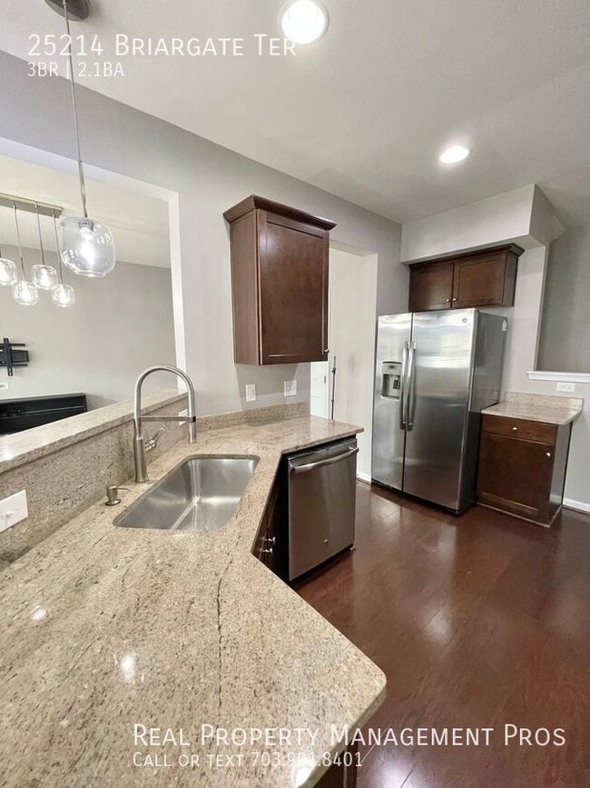 Foto del edificio - 25214 Briargate Terrace