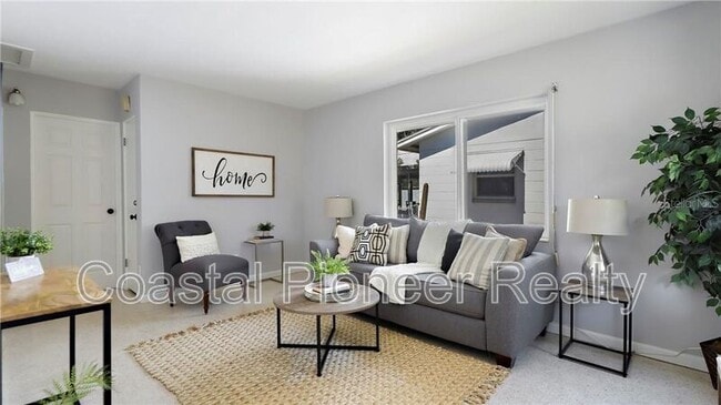 Photo - 325 42nd Ave N House