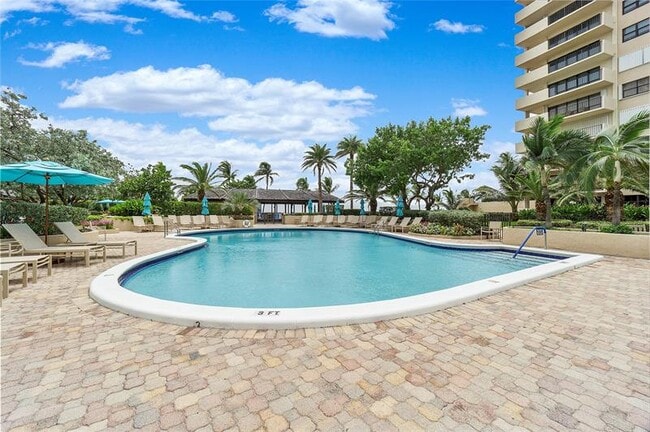 Foto del edificio - 5100 N Ocean Blvd