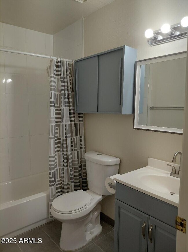 Foto del edificio - 1410 E Mountain View Rd