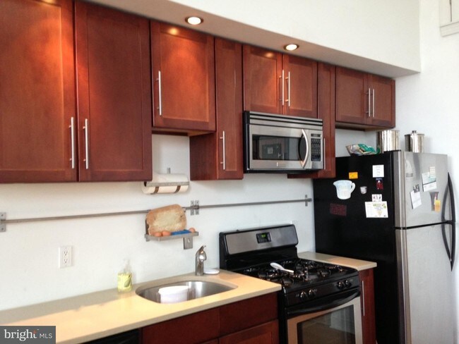 Foto del edificio - 1637 Poplar St