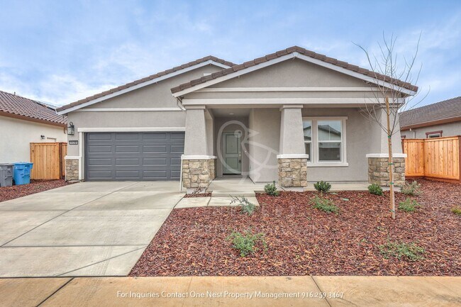 Building Photo - Brand New 4 bd 2 bth Solar home in desirab...