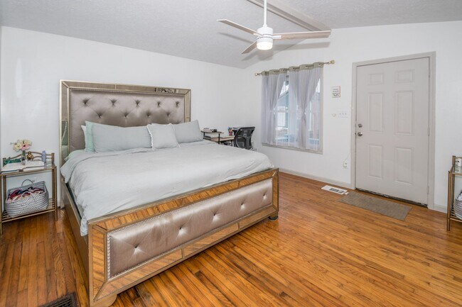 Foto del edificio - 517 E 7th St