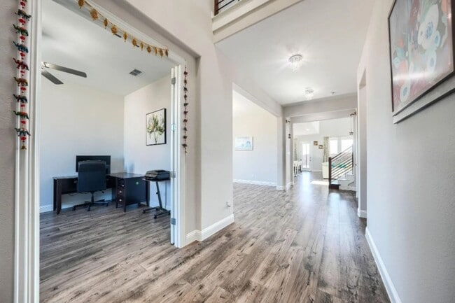 Building Photo - 16616 Sunnyland Dr