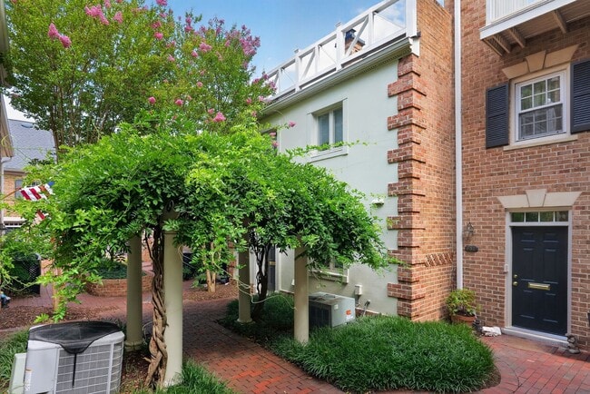 Photo - Fully Furnished Executive Townhome | 2 Bedrooms + Dedicated Office | 6-Month Minimum