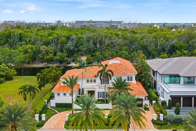 Foto del edificio - 248 Alexander Palm Rd