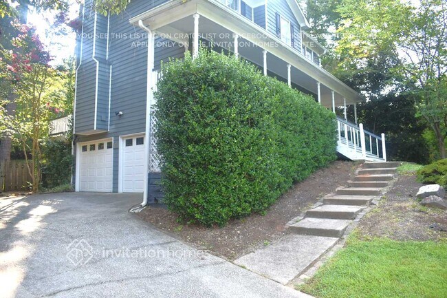 Foto del edificio - 2027 Arbor Forest Dr SW