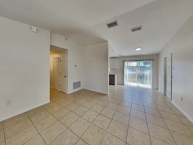 Foto del edificio - 374 Willow Song Ct