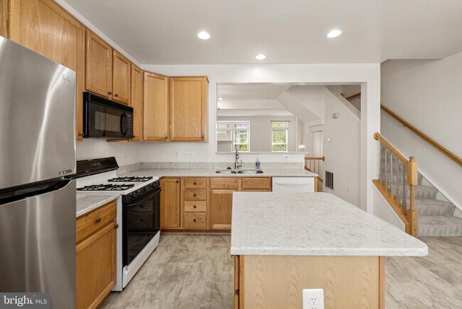 Foto del edificio - 956 Harrison Cir