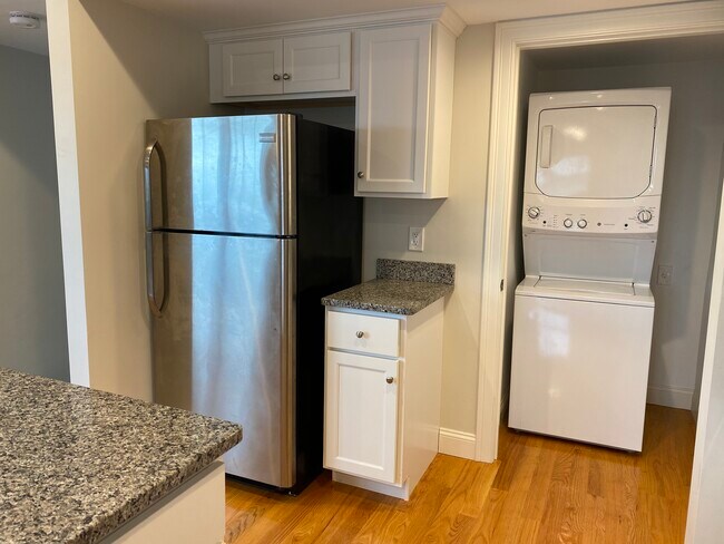 Kitchen/ Dining Area - 44 Patriot Pkwy