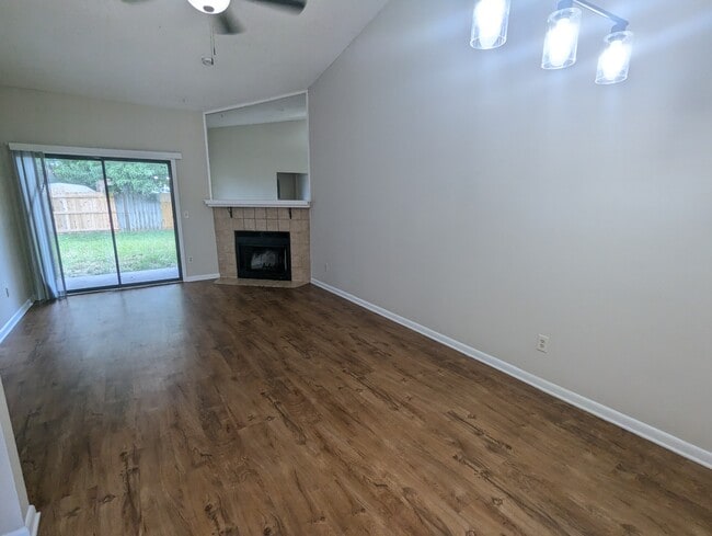 Building Photo - 1333 Jefferson Ave