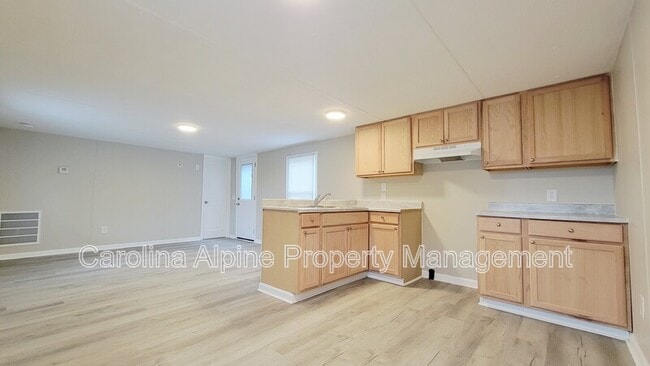 Building Photo - 116 Drum Rd