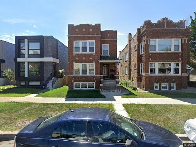 Foto del edificio - 5105 W Cornelia Ave