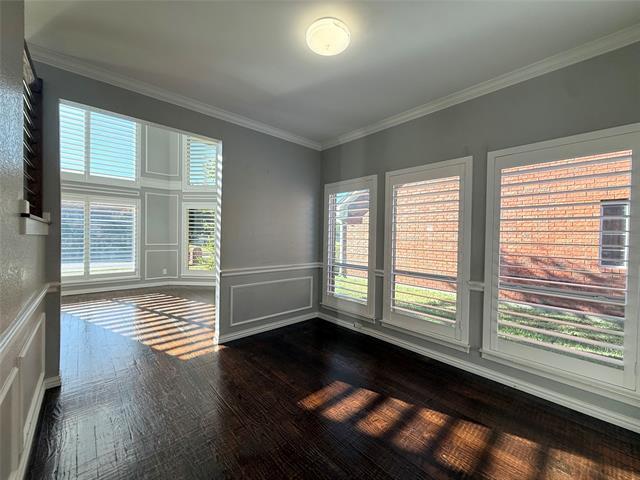 Building Photo - 2324 Heatherdale Dr