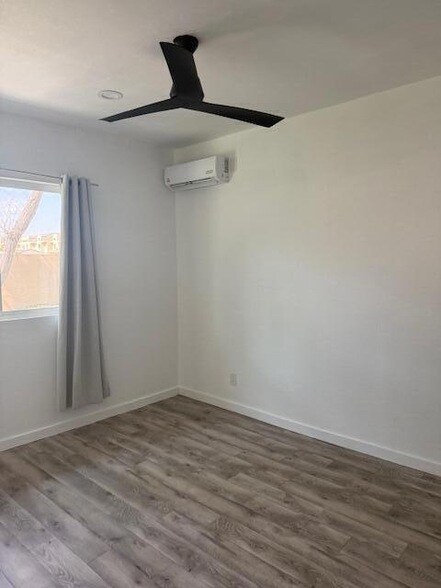 Foto del edificio - 33495 Cathedral Canyon Dr