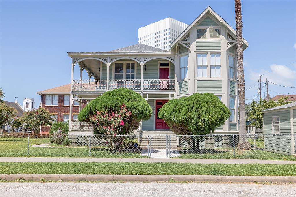 319 17th St, Galveston, TX 77550 Room for Rent in Galveston, TX