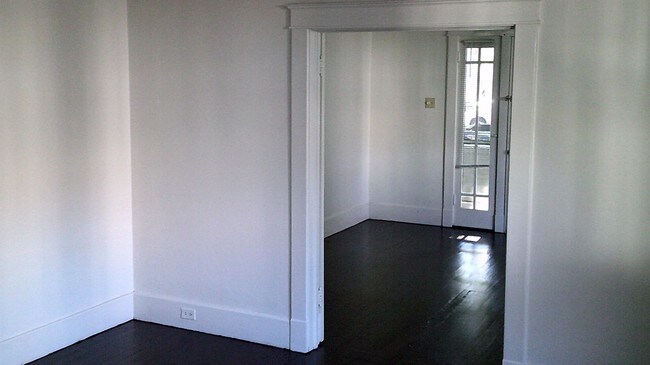 Building Photo - 4609 Bienville St