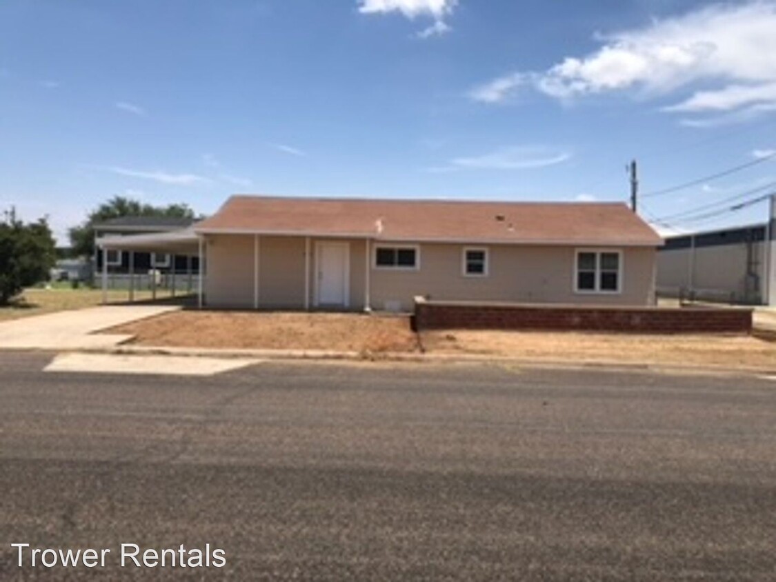 Primary Photo - 2 br, 2 bath House - 322 Center Ave.