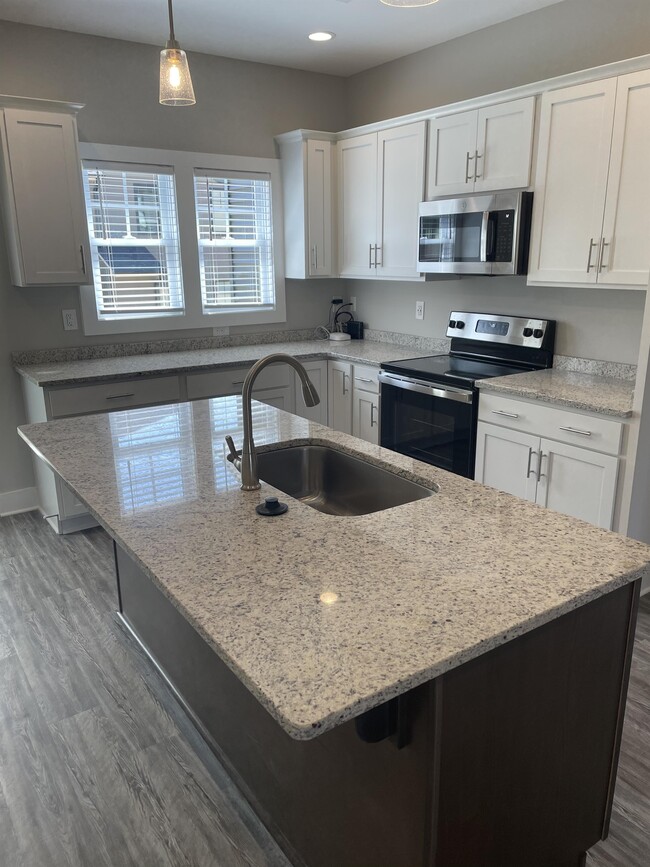Photo - 45 High St Townhome