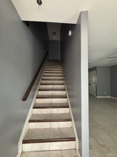 Foto del edificio - 8 E Franklin Ave