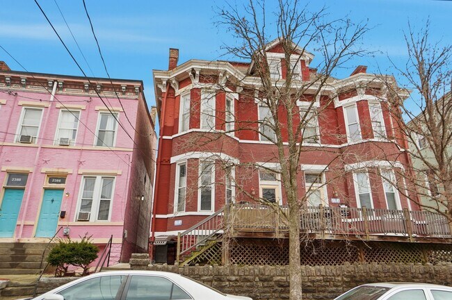 Photo - 6 bed/2 bath on Wheeler St., Mins. from UC for Only $650/pp ($3900/mo)! House