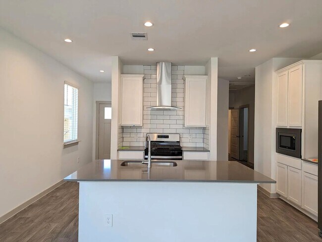 Building Photo - 12808 Tokenhouse Ln