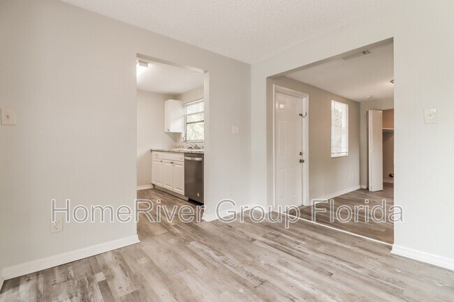 Foto del edificio - 1743 W Spruce St