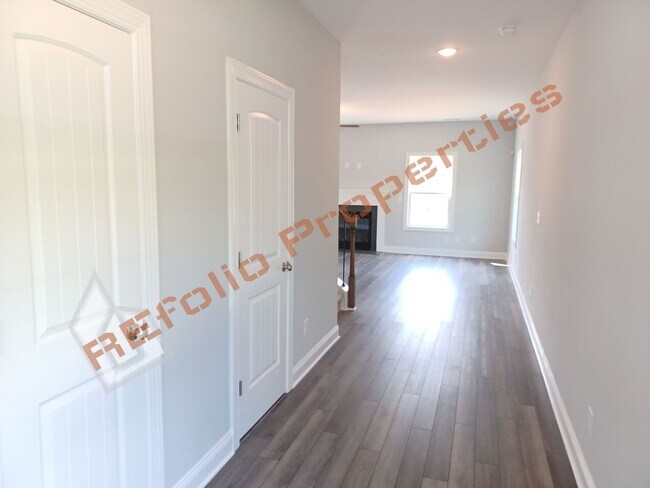 Building Photo - Brand New 4 BD 2-Car Garage Home @ Cottage...