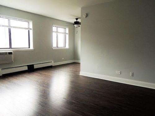 Building Photo - 5534 N Kenmore Ave